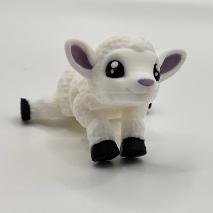 Available from 3D Busy Hands by Lizzyanthus, this cute 3D printed lamb has been designed with a segmented body that can be positioned so that it stands up or lies down.